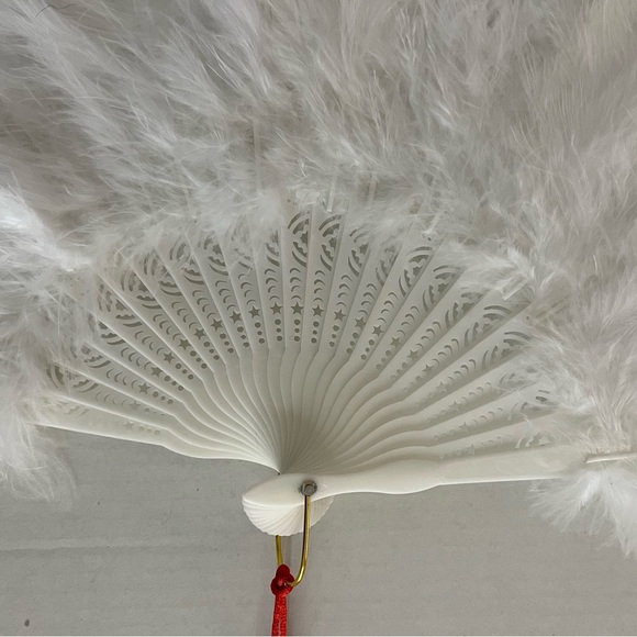 White Marabou Feather Folding Fan Red Tassel Lolita Burlesque Showgirl Flapper - Picture 5 of 10
